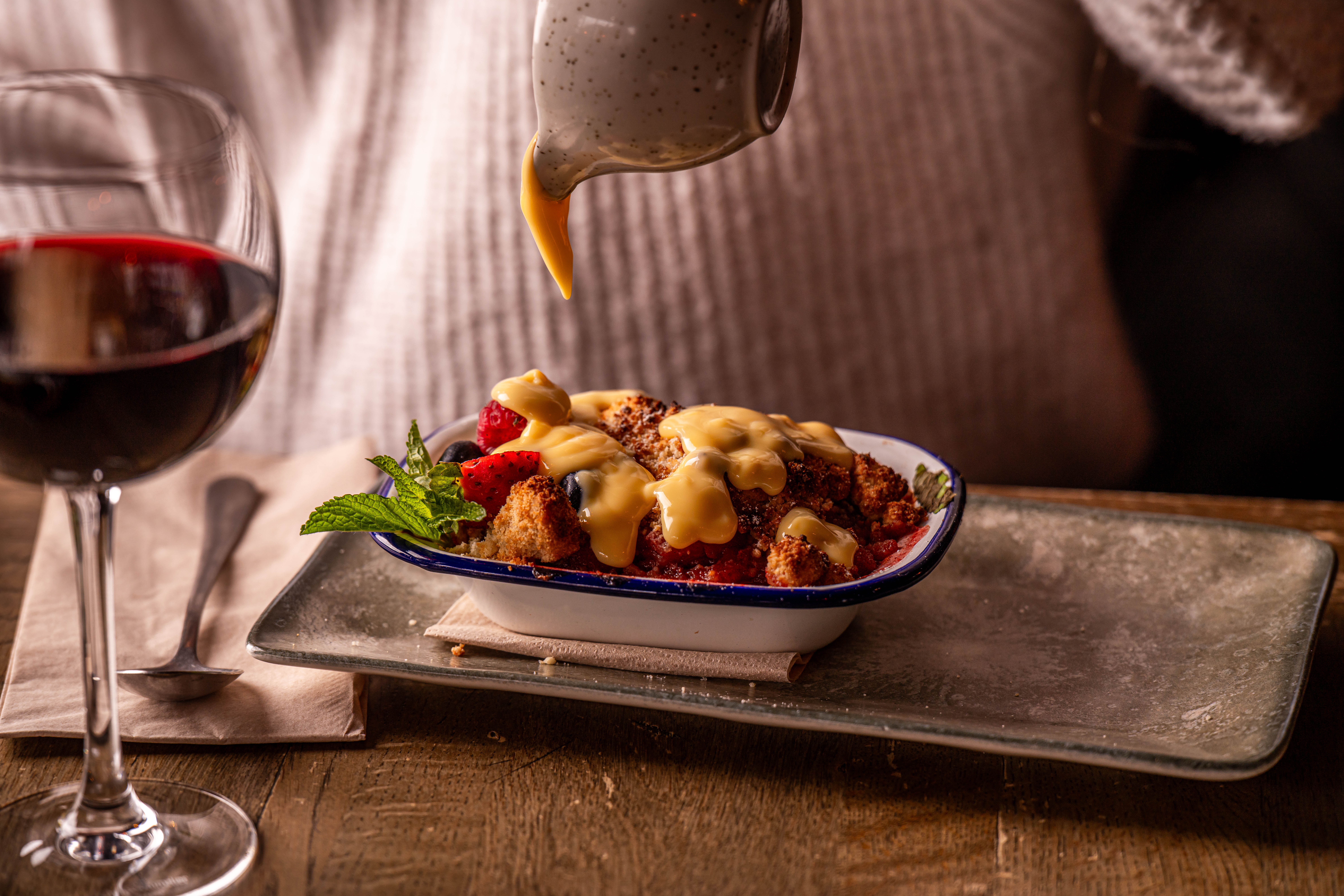 Spiced apple and blackberry crumble